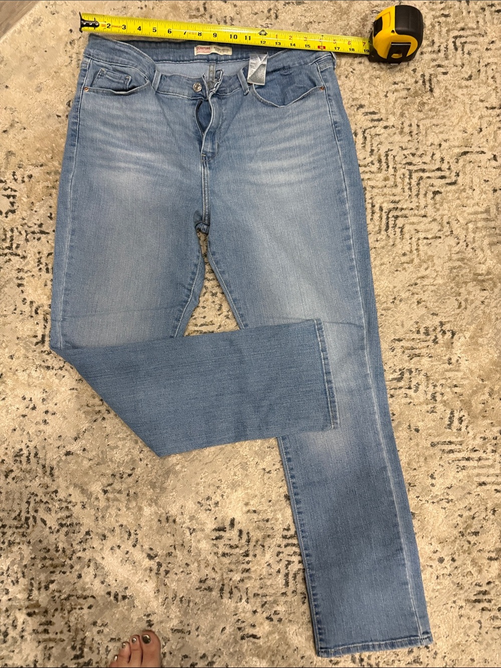 Signature by Levi Strauss Light Blue Straight Leg Women's Jeans